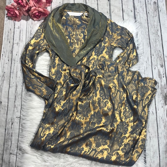 Victoria's Secret Other - Vintage Victoria Secret's Metallic Kimono Robe